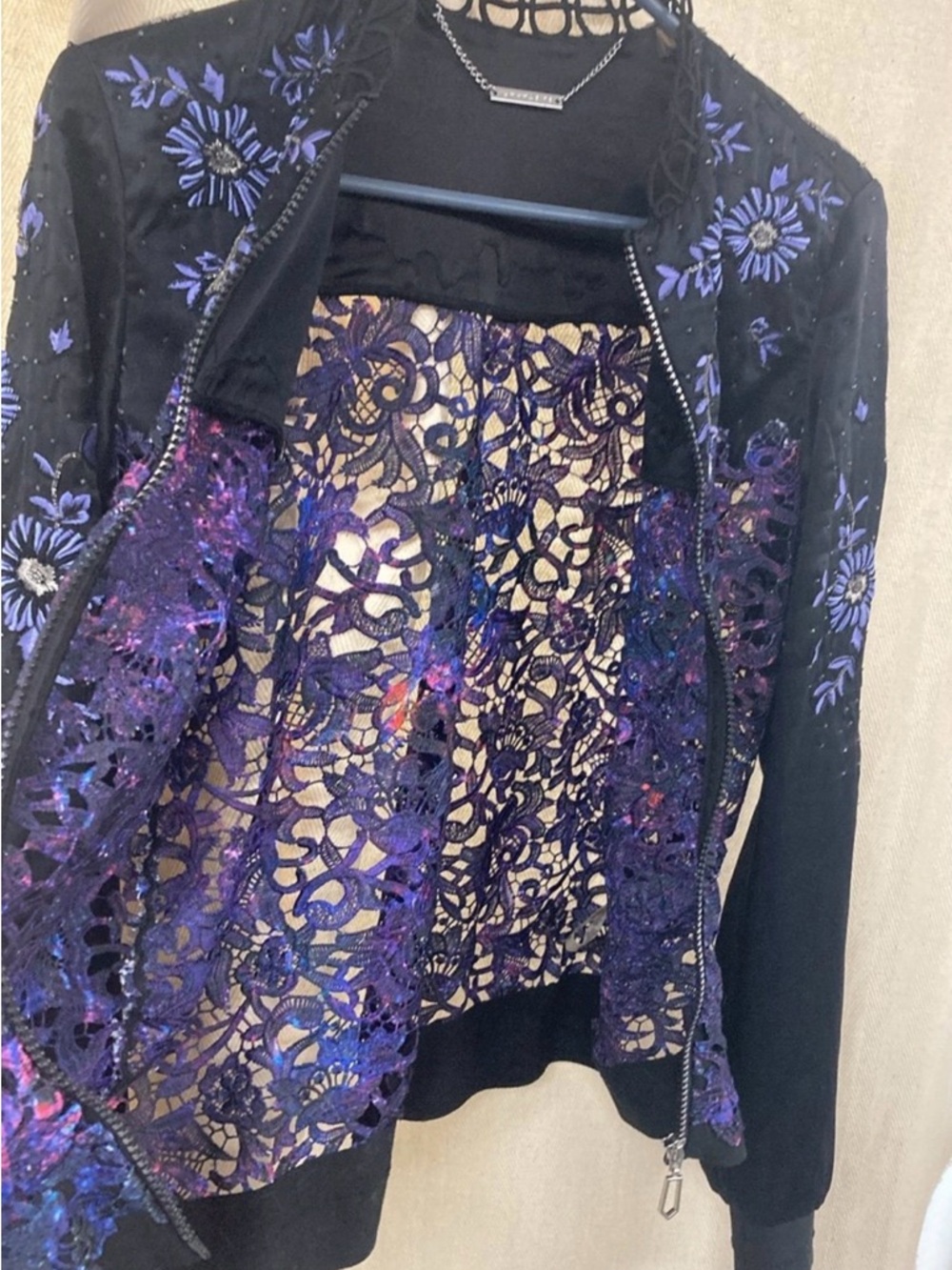 Elie Tahari Brandy 100% Silk Embellished Bomber Jacket - Picture 8 of 9